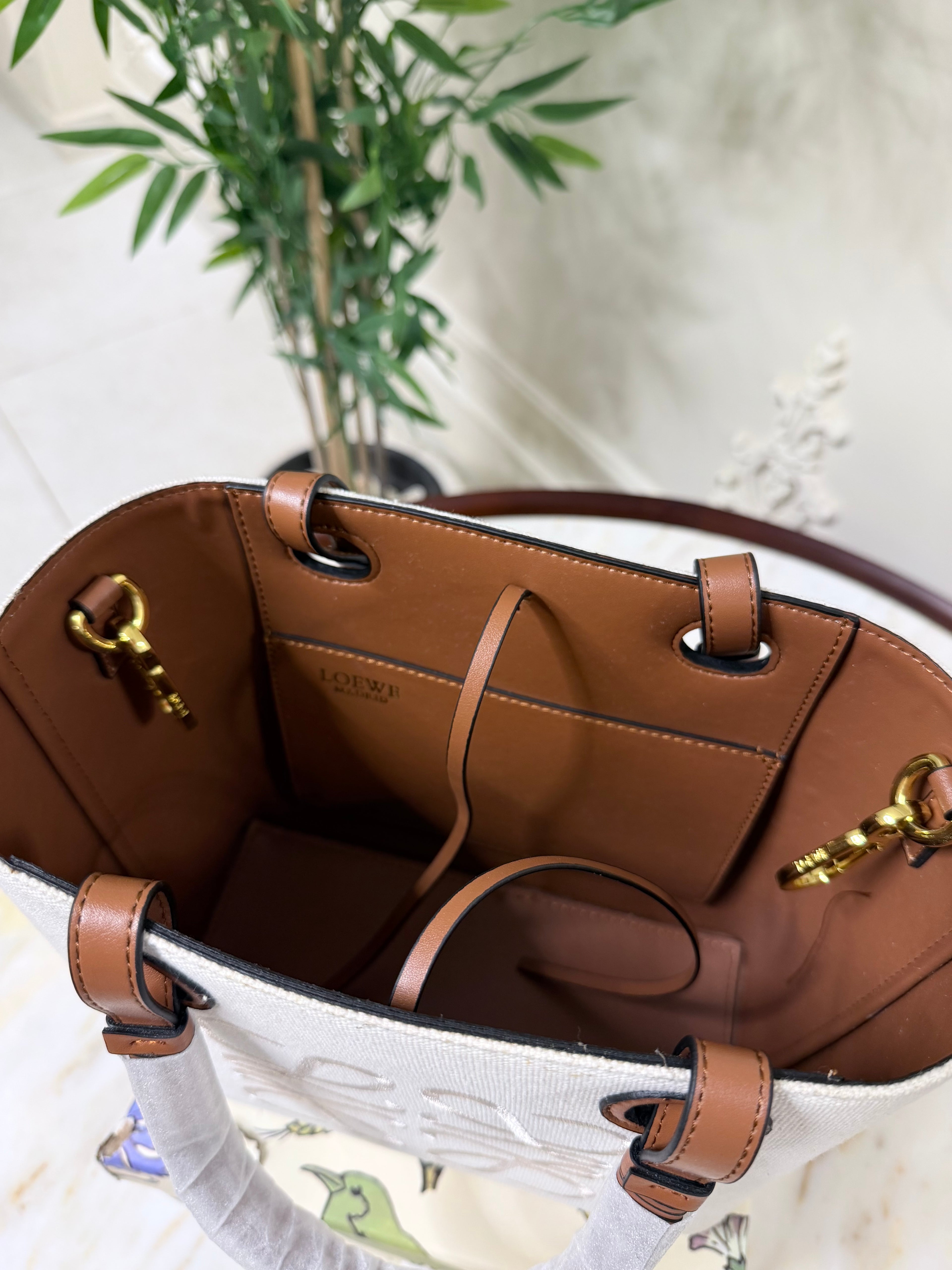 Loewe Anagram Tote (Large)