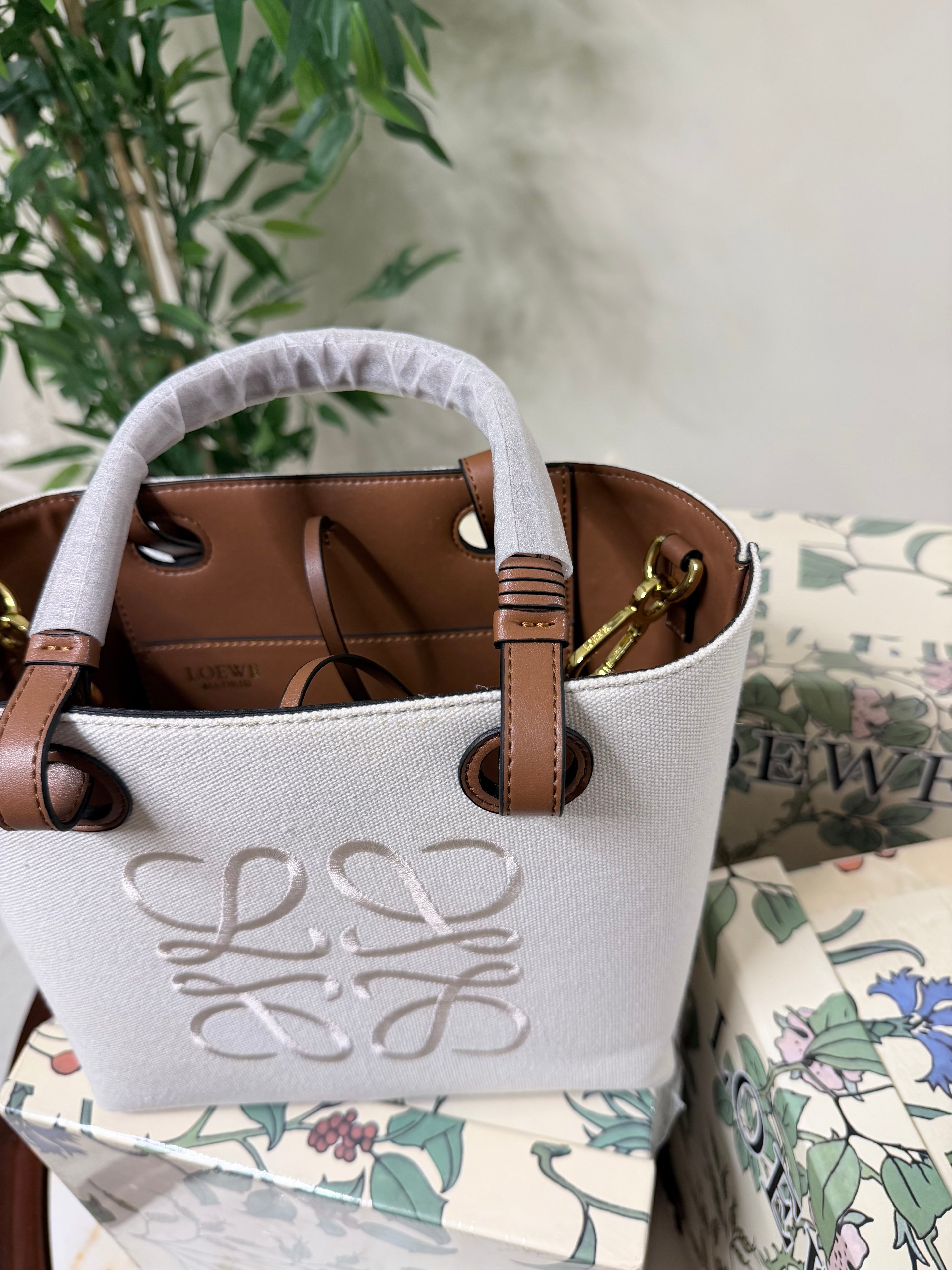 Loewe Anagram Tote (Small)