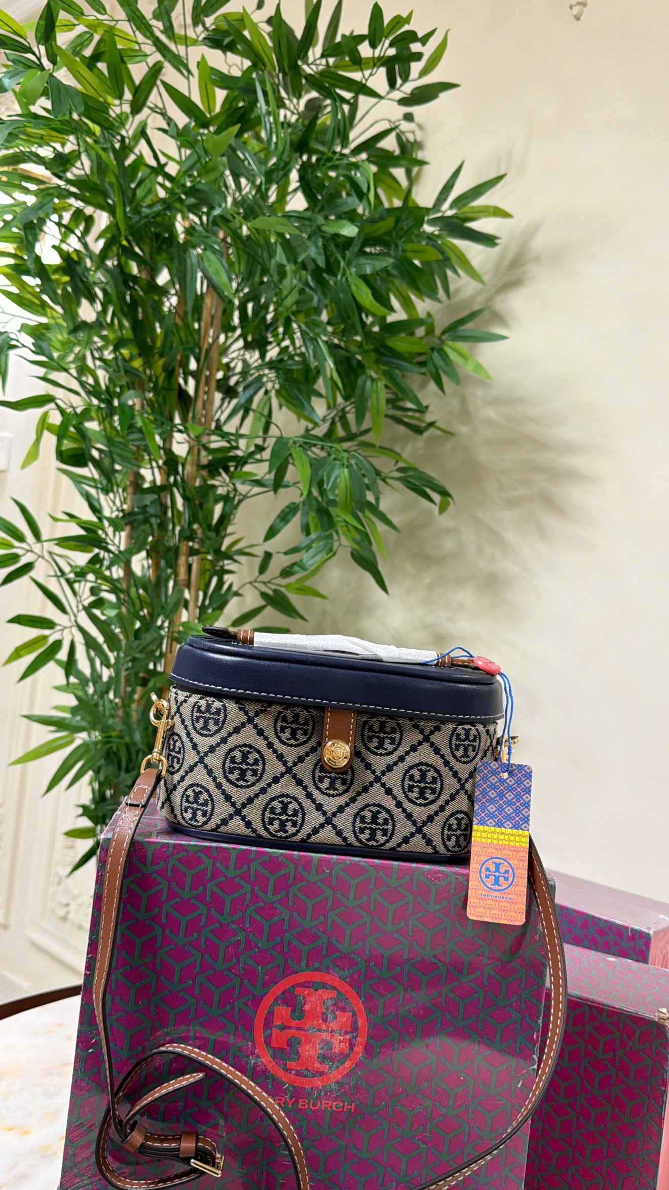 Tory Burch Vanity bag
