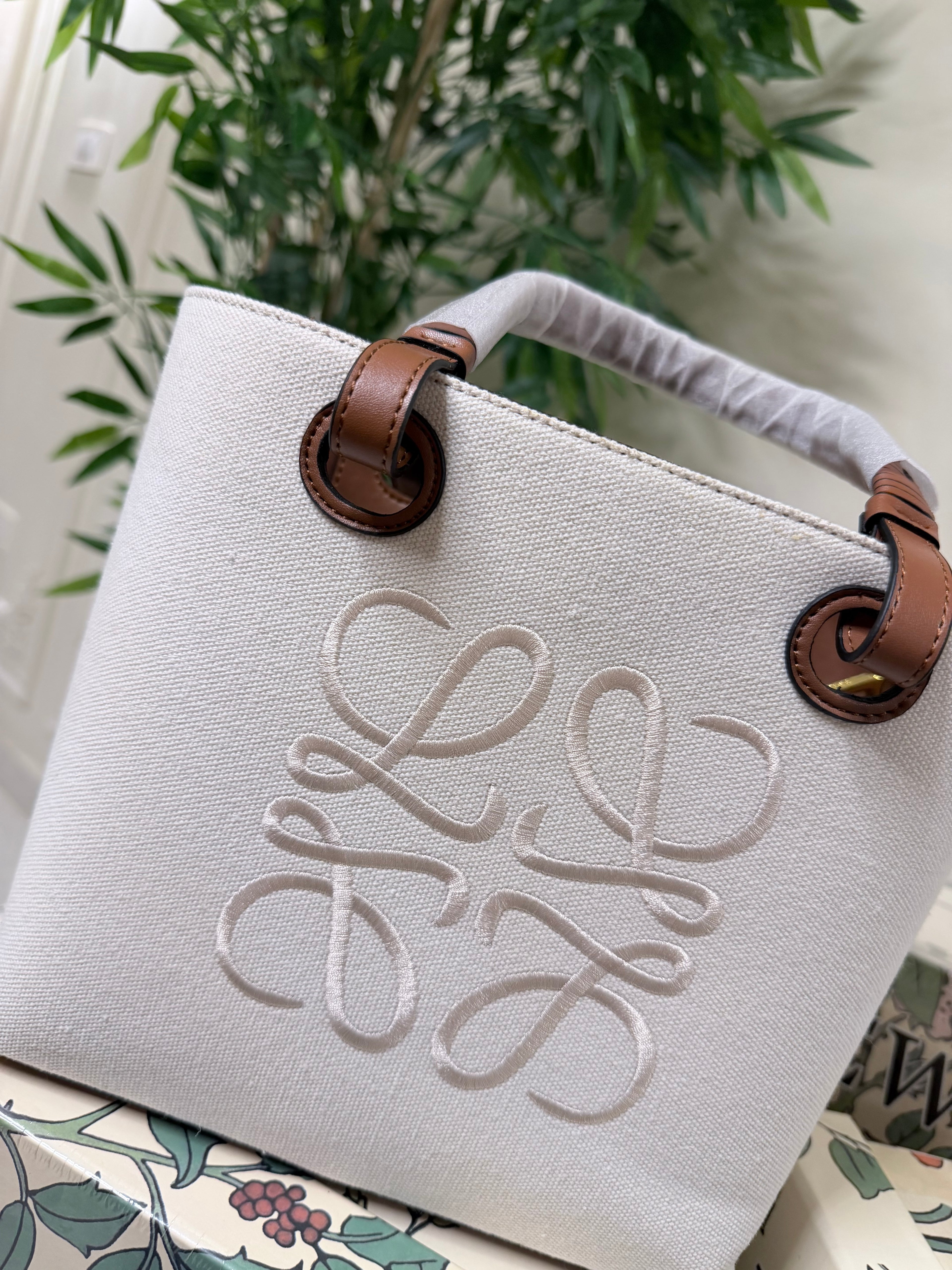 Loewe Anagram Tote (Large)