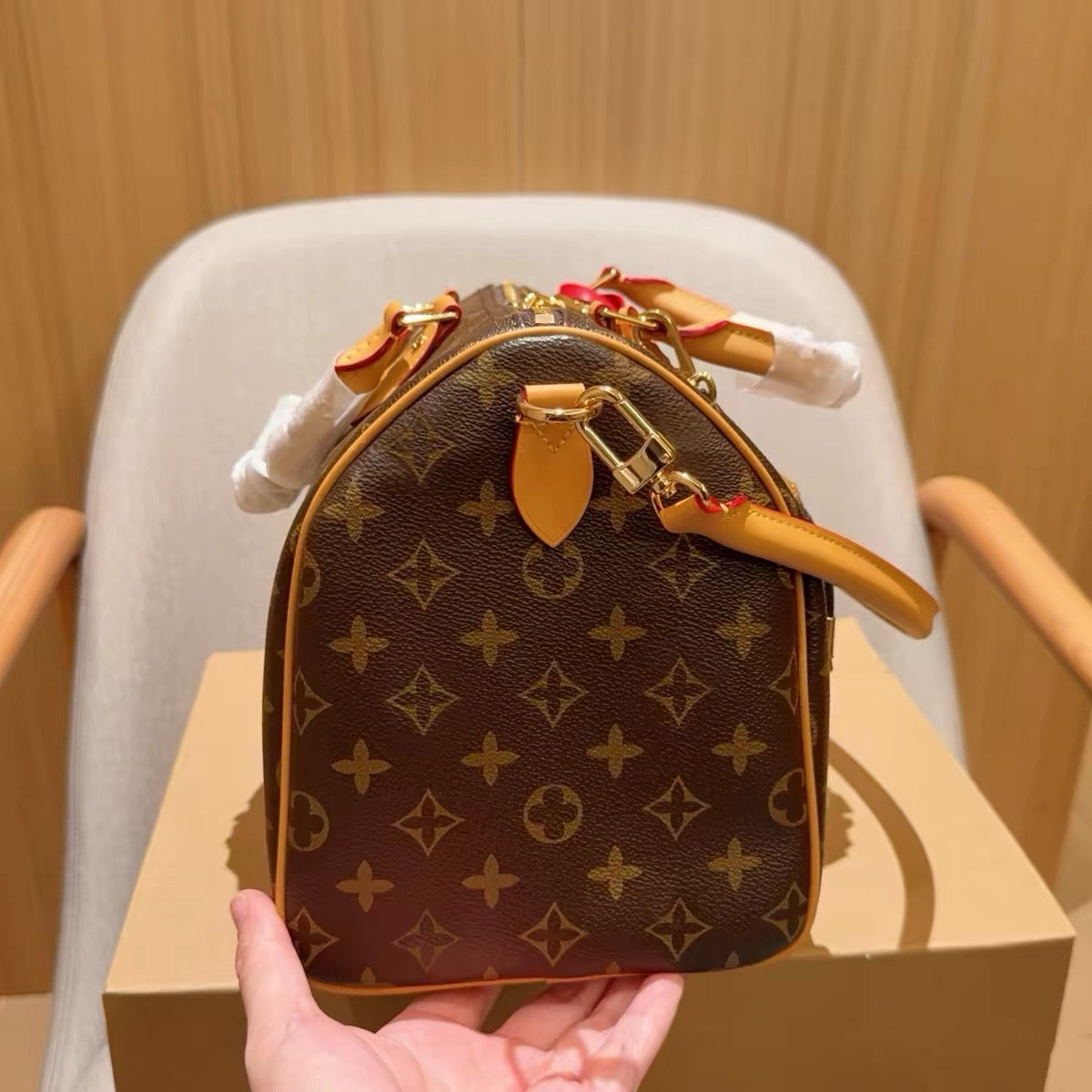 LV (Large)