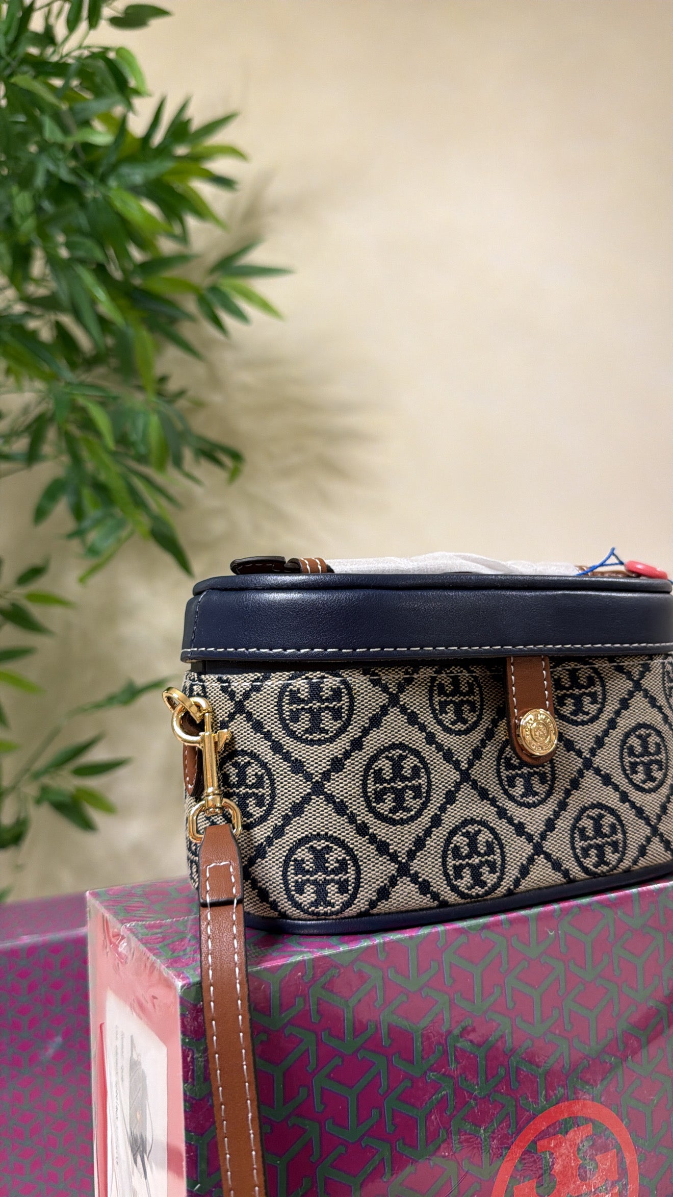 Tory Burch Vanity bag